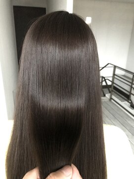 リバレッジ 広尾(Leverage) 髪質改善美髪エステ大人グレージュ【広尾、恵比寿】担当:尾上