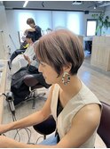 大人ショートボブ丸みショートカットマッシュショート前髪あり