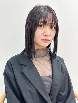 スリー スタンド(THREE STAND) シースルーミディアムレイヤー暗髪ラベンダー