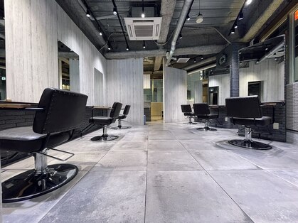 アクシー ヘアーアンドメイク(AXY HAIR&MAKE)の写真