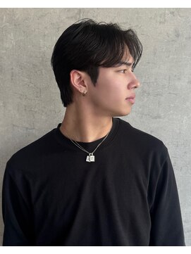 エイル 北堀江(Eir) 韓国カルマスタイル 毛流れ コンマ ダウンパーマ 韓国アイドル風