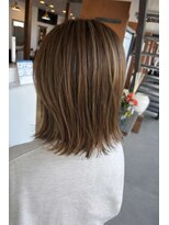 リドル ヘアー 駒生店(Riddle HAIR)&nbsp;ナチュラルハイライト外はねボブ