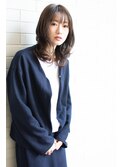 落ち着いたオフィスでも浮かないヘアカラー。