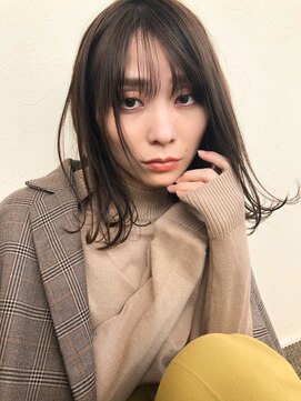 ソワリー 栄(THOiRY) THOiRY【女性らしい柔らかヘア】肩上でつくる外ハネミディ