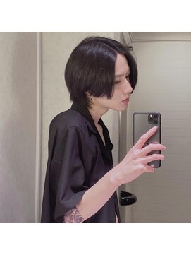 シン(syn) センターパートウルフ