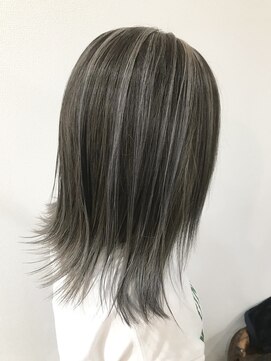 ヘア ライフ セリス(hair life Celis) アッシュグレー