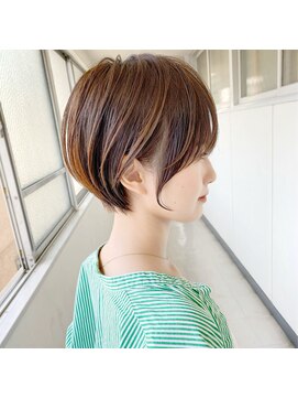 シェノン サントル(CHAINON CENTRE) モテ髪カタログ/外ハネボブ/ペールベージュ[梅田/茶屋町]]