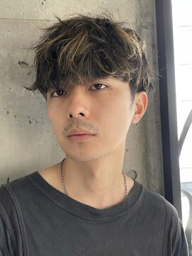 クオル 立川(QOL) 無造作パーマハイライトメンズマッシュツイストパーマ刈り上げ