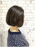 大人可愛い20代30代40代黒髪前下がりショートボブ丸みショート