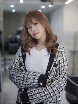 スラップス(SLAPS.) ピンクベージュ 大野城 美容室