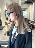 ハイトーン　ブリーチ　ストレート　セミロング　10代20代