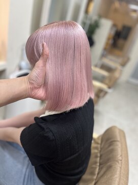 カリーナ(CARINA) ペールピンク/艶髪