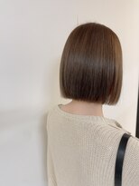 フランチェスカドットボブ(francesca.bob)&nbsp;切りっぱなしボブ×シルクグレージュ【渡辺俊弥】梅田