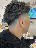 メンズスキンフェードパーマ