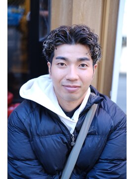 ブロートーキョーバーバーショップ 神田店(Bro Tokyo BARBERSHOP) 【神田】ツーブロックハイライトハードパーマ