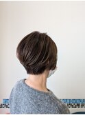 シルエット重視の自宅で再現しやすいショート