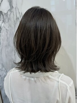 ナカイ(NAKAI) 顔周りレイヤーカット/イメチェンヘアスタイル/外ハネボブ/韓国