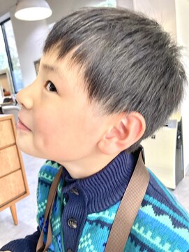 刈り上げなし男の子ツーブロックスタイル