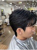 ワックスなしツーブロックメンズセンターパートニュアンスパーマ