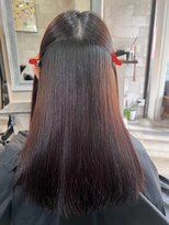 ハコ(H.A.Co) カット+縮毛矯正+トリートメントのお客様です。