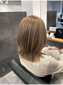 くびれミディアム×透明感ベージュ