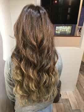 トーク 伊丹本店(TAL'KE) グラデーショングレー