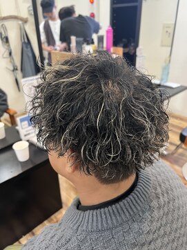 スウェル 千葉店(Swell) 金メッシュ×ツイストスパイラルパーマ(スパイラル強め)