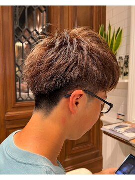 トルシュ ヘアーワークス(TORChe Hair Works) メンズカット初めてのカラー