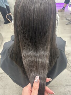 エヌアイ オモテサンドウ(ni omotesando) 透明感抜群カラー！ 大人気チョコブラウン♪