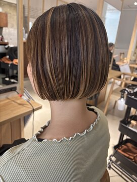 ニュア(neua) ミニボブ