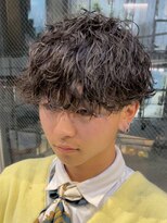 フィフス(fifth) 原宿波巻きスパイラルパーマメンズカットマッシュセンターパート