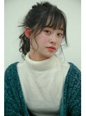 アレンジスタイル　黒髪　波ウェーブ