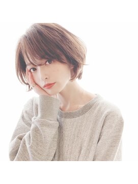 レウナ 外苑前(Reuna) ３０代・４０代に人気ニュアンスボブで大人可愛く決まる