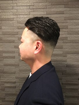 エグゼグティブクラブ 麻布十番(EXECUTIVE CLUB) メンズフェードスタイル＜理容室＞＜麻布十番/メンズ/バーバー＞