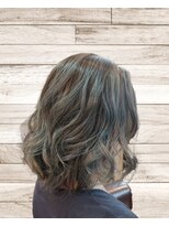 アクアヴィタエ(Aqua vitae)&nbsp;20代、30代、ハイライトゆるふわボブ