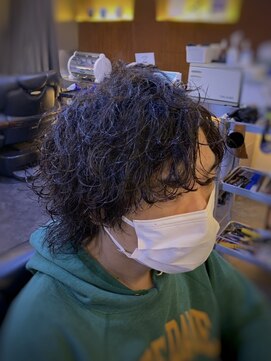 グッドマン バーバーショップ リョクチ(goodman barbar shop RYOKUCHI) 波巻きパーマ ウルフスタイル