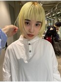 ボブ×ライムイエロールーツカラー