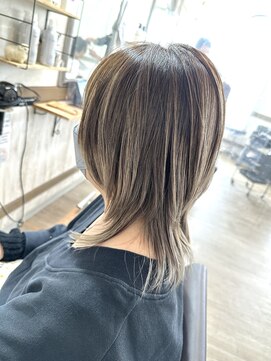 ヘアーリゾートガーデンバイトロント 船橋法典店(Hair Resort Garden by Toronto) グラデーションベージュ×ミディアムウルフ【船橋、西船橋】