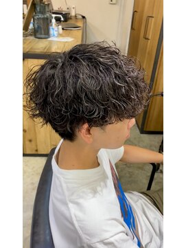 エルオム(EL.HOMME) 波巻きクリームパーマ／マッシュショートウルフ