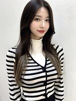 ワタトリ(waTatori)&nbsp;ブリーチ、縮毛矯正でのハイダメージ特化『艶美髪』髪質改善