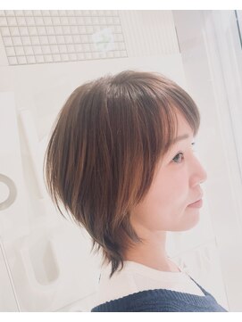 ファイブ ノーヴル カラット(5 Noble ct.) シャープフェイスラインショート