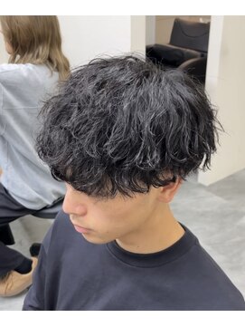 フイ 恵比寿(Hui) 波巻きパーマ/刈り上げマッシュ/メンズパーマ