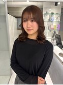 オリーブベージュ