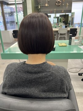 エイト オカチ 上野御徒町店(EIGHT okachi) ぱつっとミニボブ