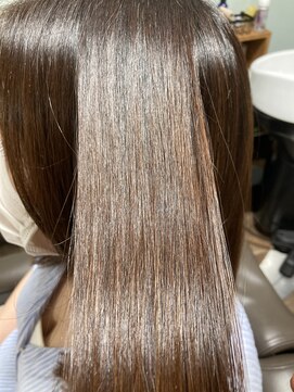 ユーリカ リチェルコ 四天王寺前夕陽ケ丘店 髪質改善カラー／ブラウン