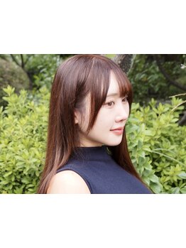 髪質改善で髪の芯から美しく。ダメージレスにこだわり、今までにないツヤと指通りを叶えます。