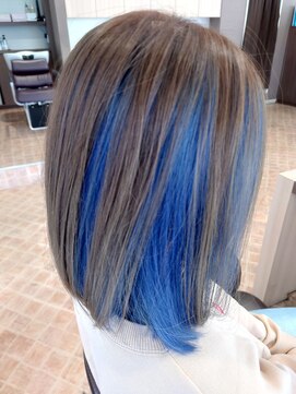 クララ ヒタチナカ(CLALA Hitachinaka) インナーカラー／ブルー／ボブ