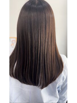 ペイジヘアー(paige hair) 酸熱シルクストレートロング