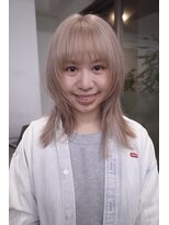 ホワイトベージュ