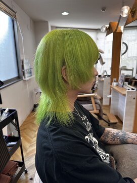 ブランニュー オーバー 難波店(Brandnew over) ネオンイエロー 中性ウルフ